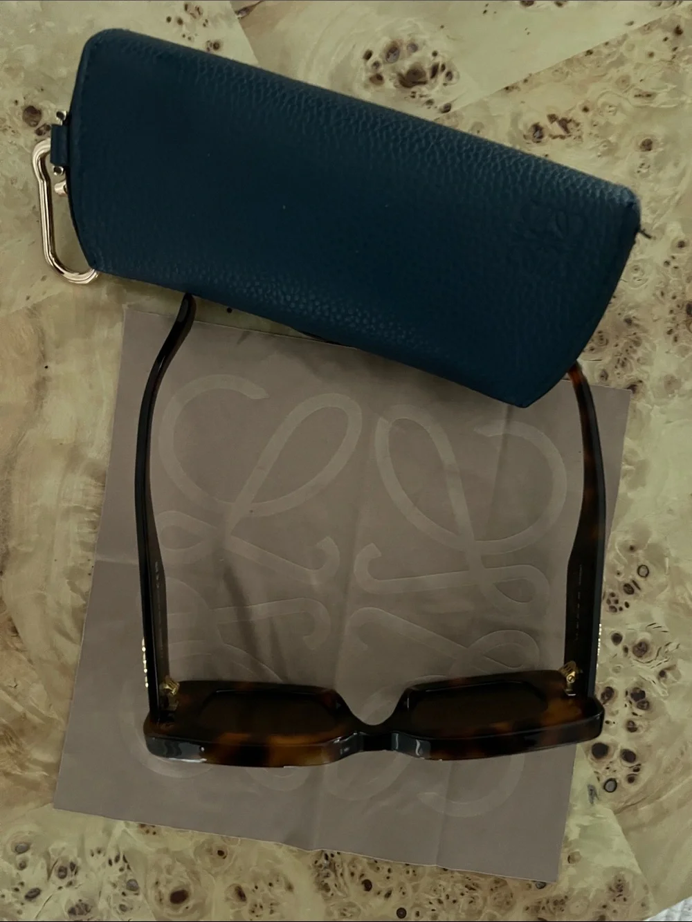 Loewe sunglasses LW40101I in tortoise shell
